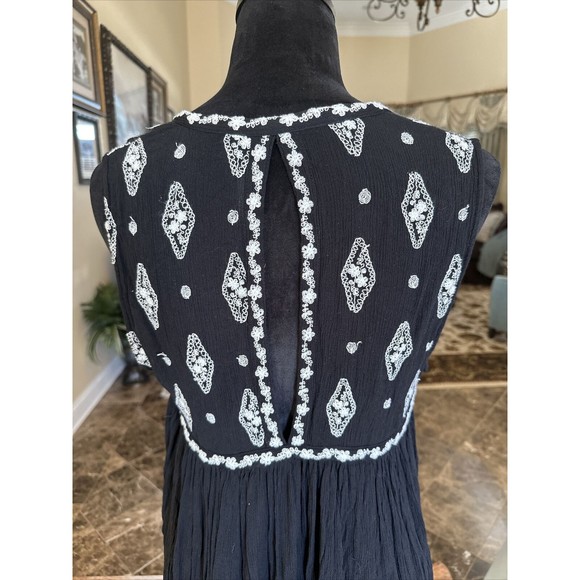 EUC, Free People Light Gauzy Boho Top Small - Picture 2 of 5